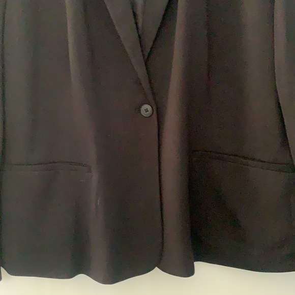 Blazer - Picture 2 of 3